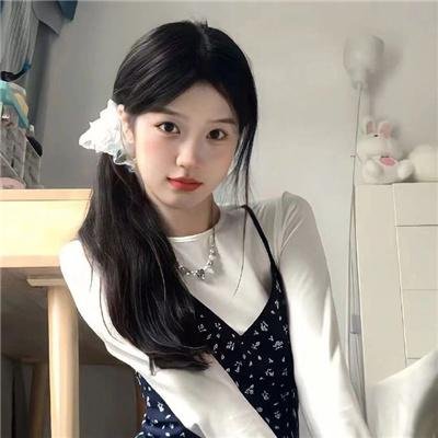 球场艳侣